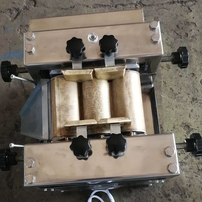 ماشین خرد کردن رژ لب آزمایشگاه S65 ماشین خرد کردن سه رولر