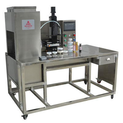 دستگاه پرکن کرم ایزوله با گرانول‌های چهار رنگ